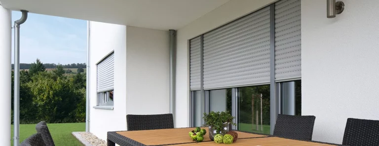 Rollläden für bodentiefe Fenster
